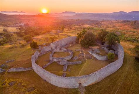 The Great Zimbabwe Construction - A Marvel of Medieval Stone Architecture and Cultural Exchange