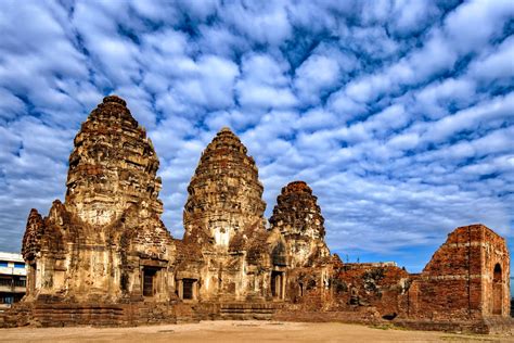  大城王朝興衰與佛教興盛的轉捩點：5 世紀泰國 Lopburi 王國的建立